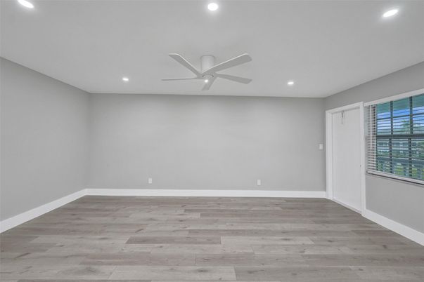 Empty room, Interior, Recessed Lighting, Wood Texture Flooring