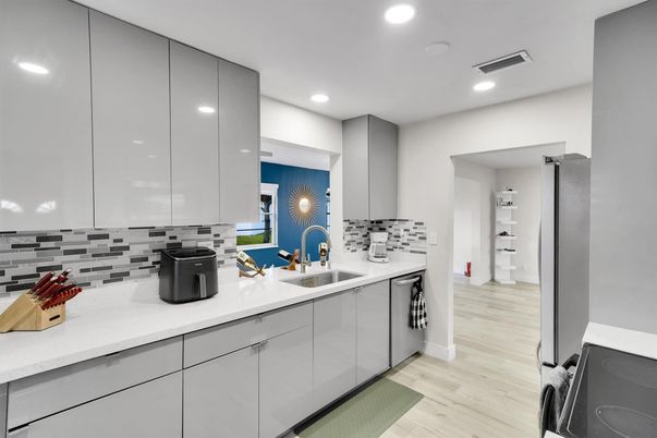 Interior, Kitchen, Recessed Lighting, Wood Texture Flooring