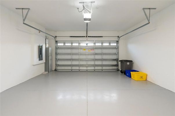 Garage, Interior