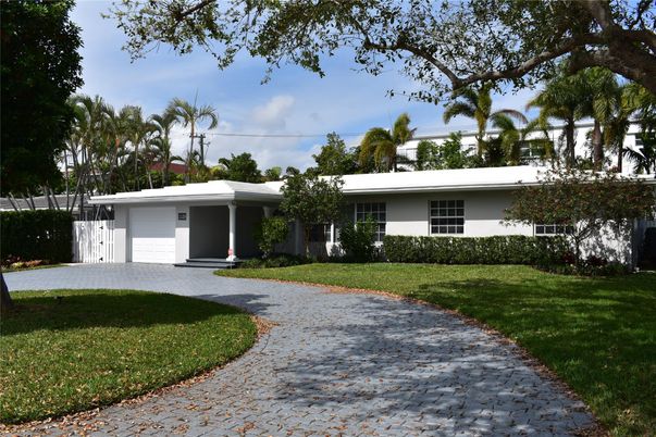 Attached, Backyard, Exterior, Facade, Ranch