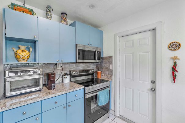 Interior, Kitchen, Stainless Steel Appliances