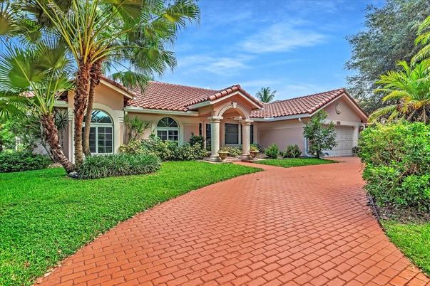 Attached, Backyard, Exterior, Facade, Mediterranean