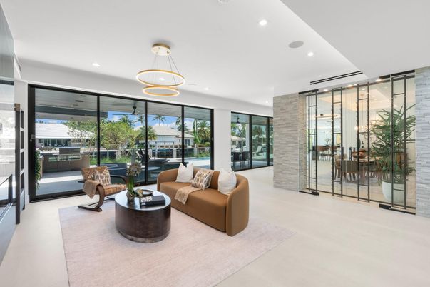 Interior, Living room, Pendant Lights, Recessed Lighting