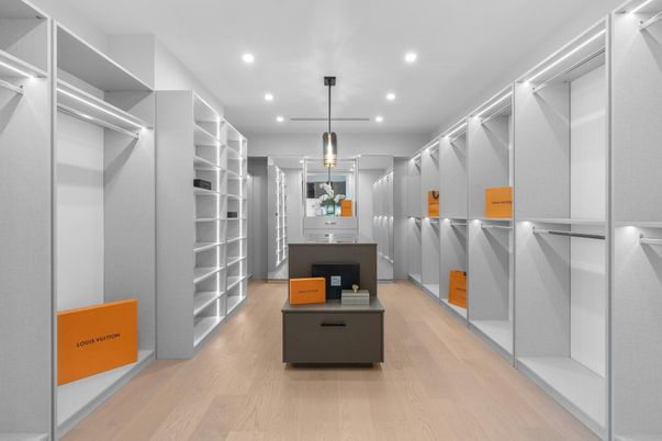 Interior, Pendant Lights, Recessed Lighting, Walk-in Closets, Wood Texture Flooring