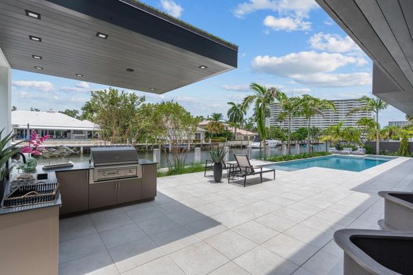 Exterior, Pool, Water
