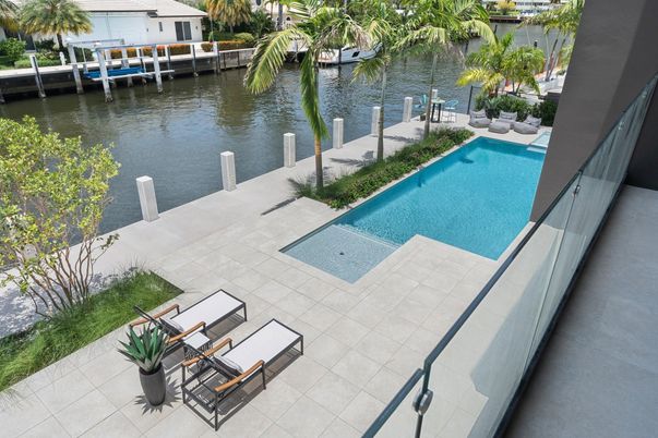 Exterior, Pool, Water