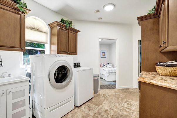 Interior, Recessed Lighting, Washer