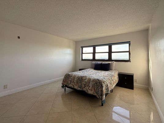 Bedroom, Interior, Water