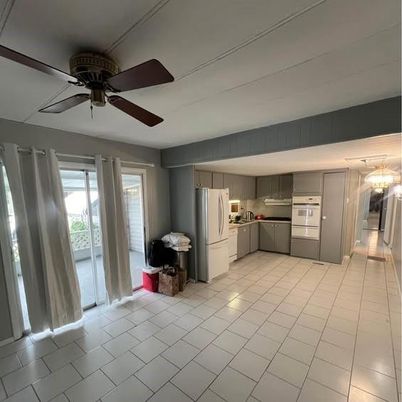 Chandelier, Interior, Kitchen