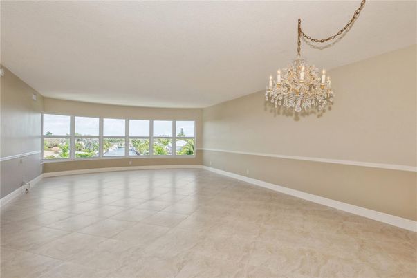 Chandelier, Empty room, Interior