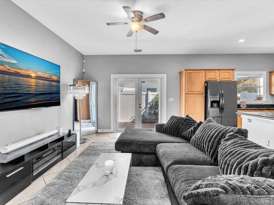 Interior, Kitchen, Living room, Recessed Lighting, Stainless Steel Appliances