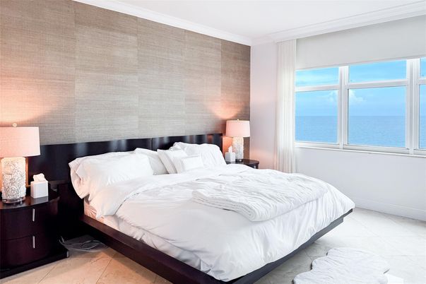 Bedroom, Interior, Water