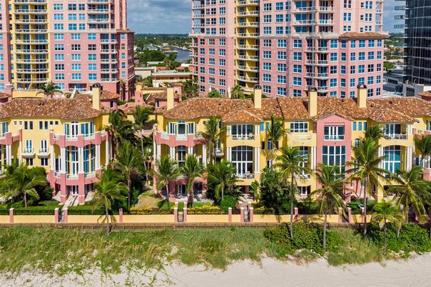 Exterior, Facade, Condo Building