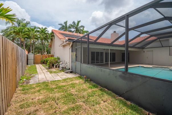 Backyard, Exterior, Pool