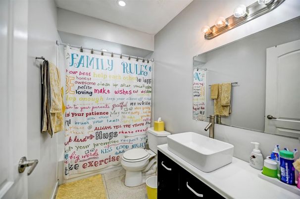 Bathroom, Interior, Recessed Lighting