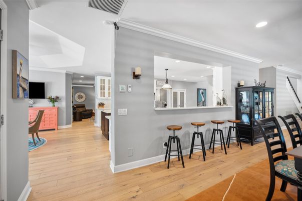 Interior, Pendant Lights, Recessed Lighting, Wood Texture Flooring