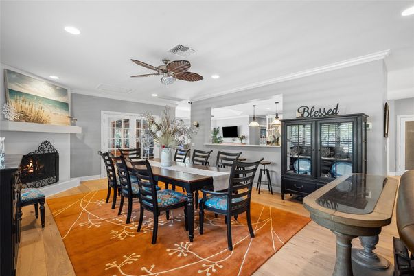 Dining room, Fireplace, Interior, Pendant Lights, Recessed Lighting, Wood Texture Flooring