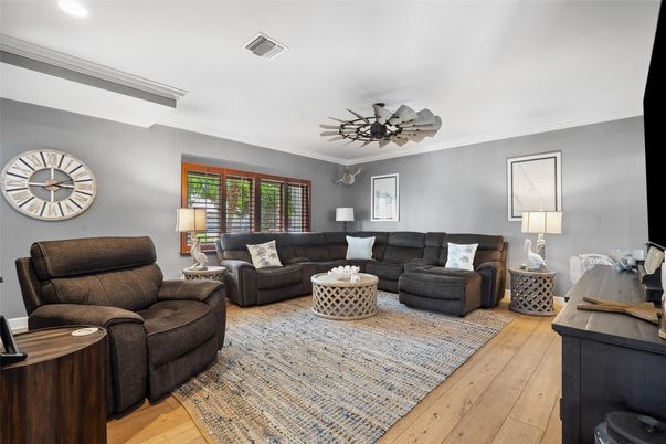 Interior, Living room, Recessed Lighting, Wood Texture Flooring