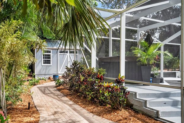 Exterior, Sun Room