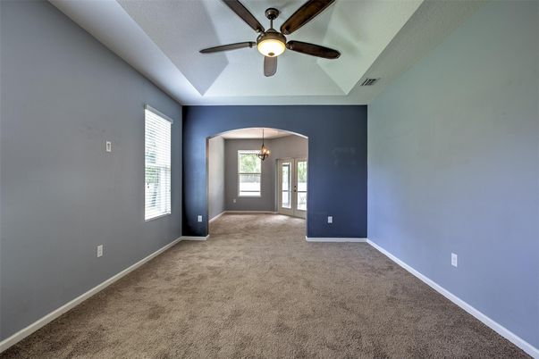 Empty room, Interior, Pendant Lights