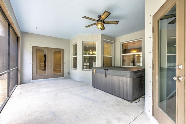 Exterior, Hot Tub