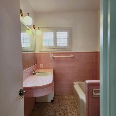 Bathroom, Interior