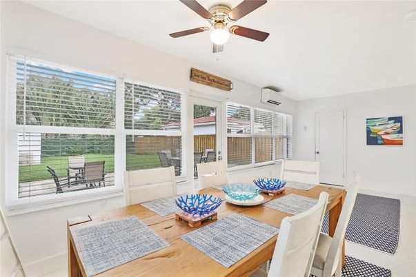 Dining room, Interior, Wood Texture Flooring