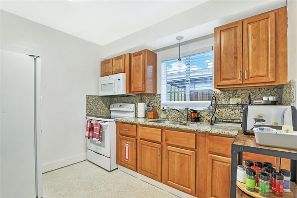 Interior, Kitchen, Pendant Lights