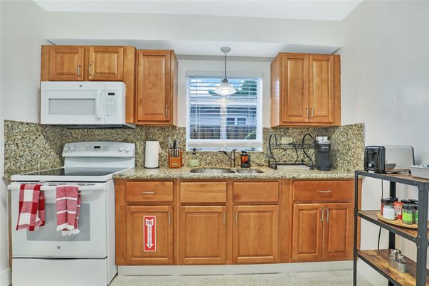 Interior, Kitchen, Pendant Lights