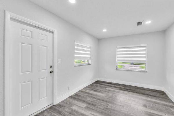 Empty room, Interior, Recessed Lighting, Wood Texture Flooring