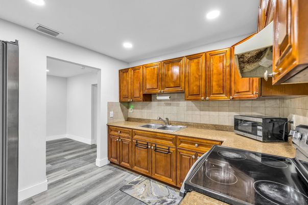 Interior, Kitchen, Recessed Lighting, Wood Texture Flooring