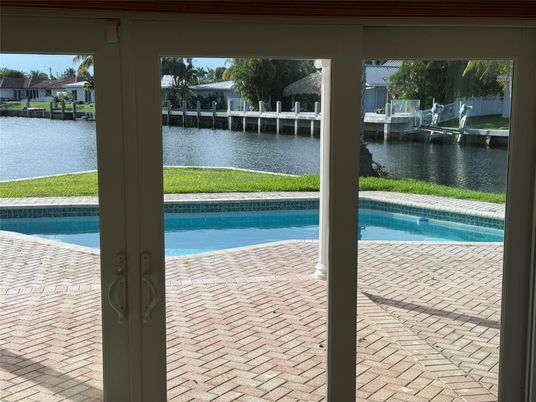 Exterior, Pool, Water