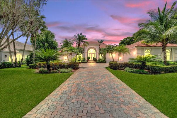 Backyard, Exterior, Facade, Spanish Mediterranean