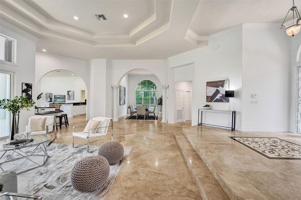 Dining room, Interior, Living room, Pendant Lights, Recessed Lighting