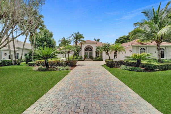 Backyard, Exterior, Facade, Spanish Mediterranean