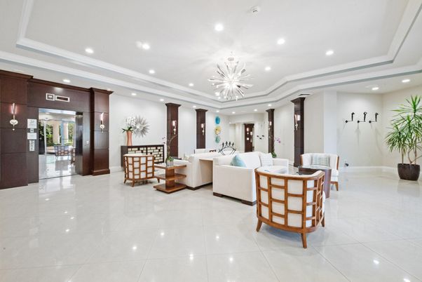 Interior, Living room, Pendant Lights, Recessed Lighting