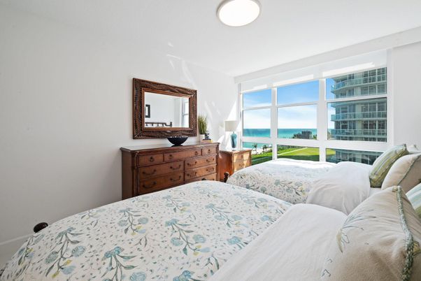 Bedroom, Interior, Water