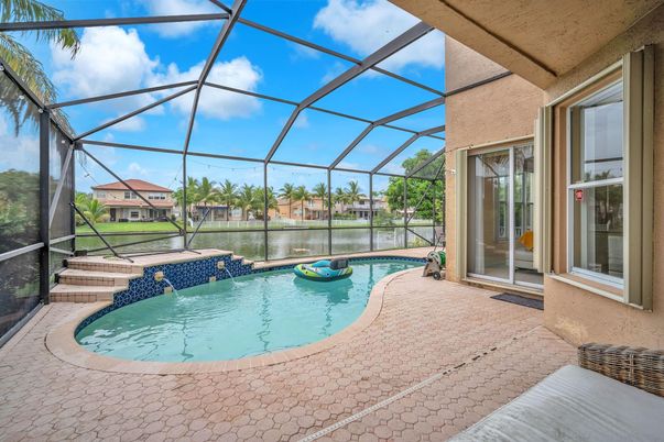 Glass Ceilings, Interior, Pool, Sun Room, Water