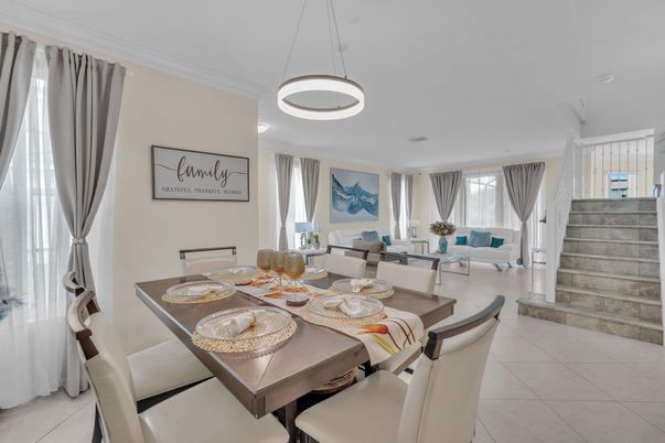 Dining room, Interior, Living room, Pendant Lights
