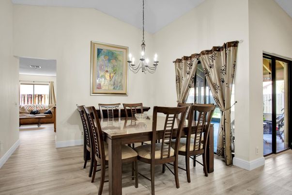 Chandelier, Dining room, Interior, Pendant Lights, Wood Texture Flooring