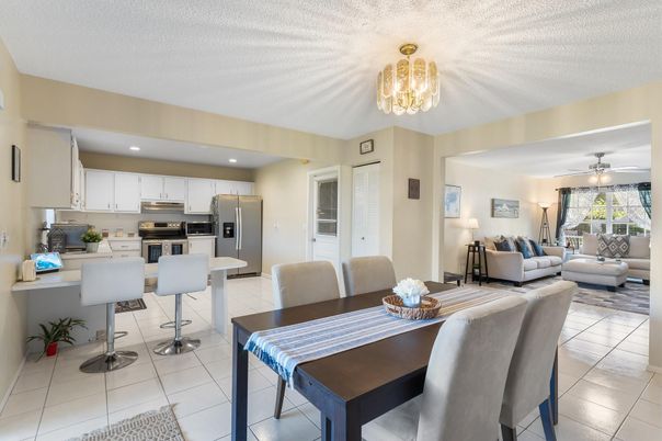 Chandelier, Dining room, Interior, Kitchen, Living room, Recessed Lighting, Stainless Steel Appliances