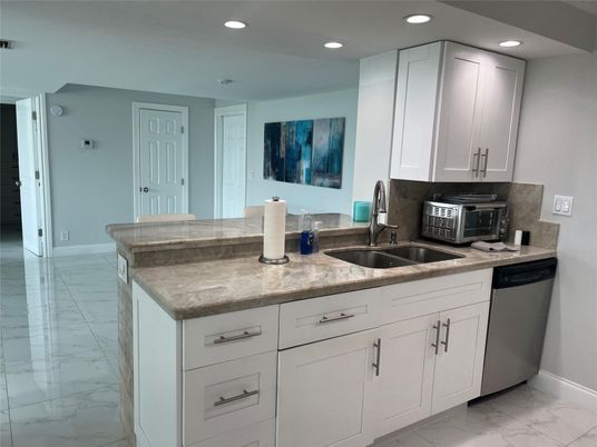 Interior, Kitchen, Marble, Recessed Lighting