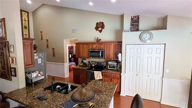Interior, Kitchen, Recessed Lighting, Wood Texture Flooring