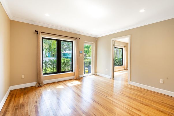 Empty room, Interior, Recessed Lighting, Wood Texture Flooring