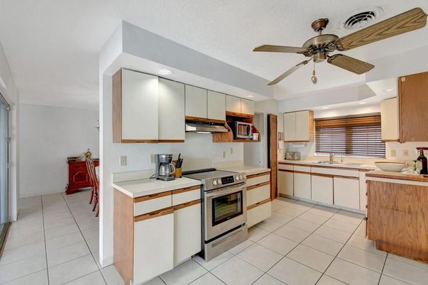 Interior, Kitchen, Recessed Lighting