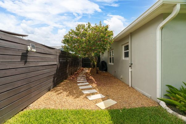 Backyard, Exterior
