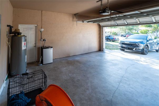 Garage, Interior