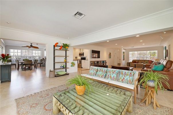 Dining room, Interior, Kitchen, Living room, Recessed Lighting