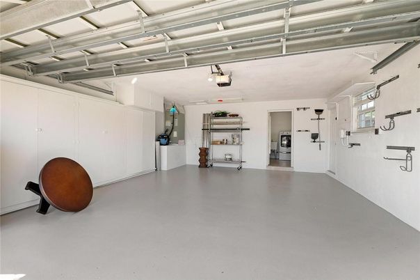 Garage, Interior