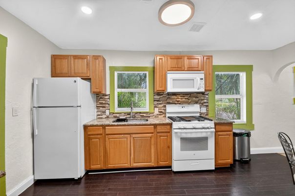 Interior, Kitchen, Recessed Lighting, Wood Texture Flooring